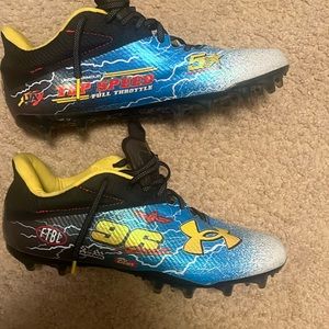 men under armor football cleats